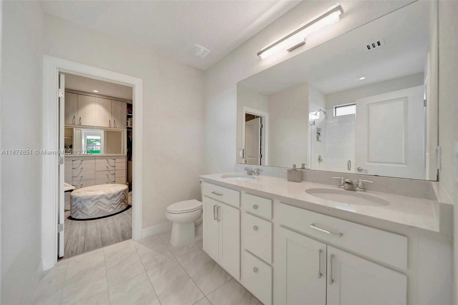 Small Image of 2941 SHORTLEAF AVE, Lauderdale Lakes Number 14