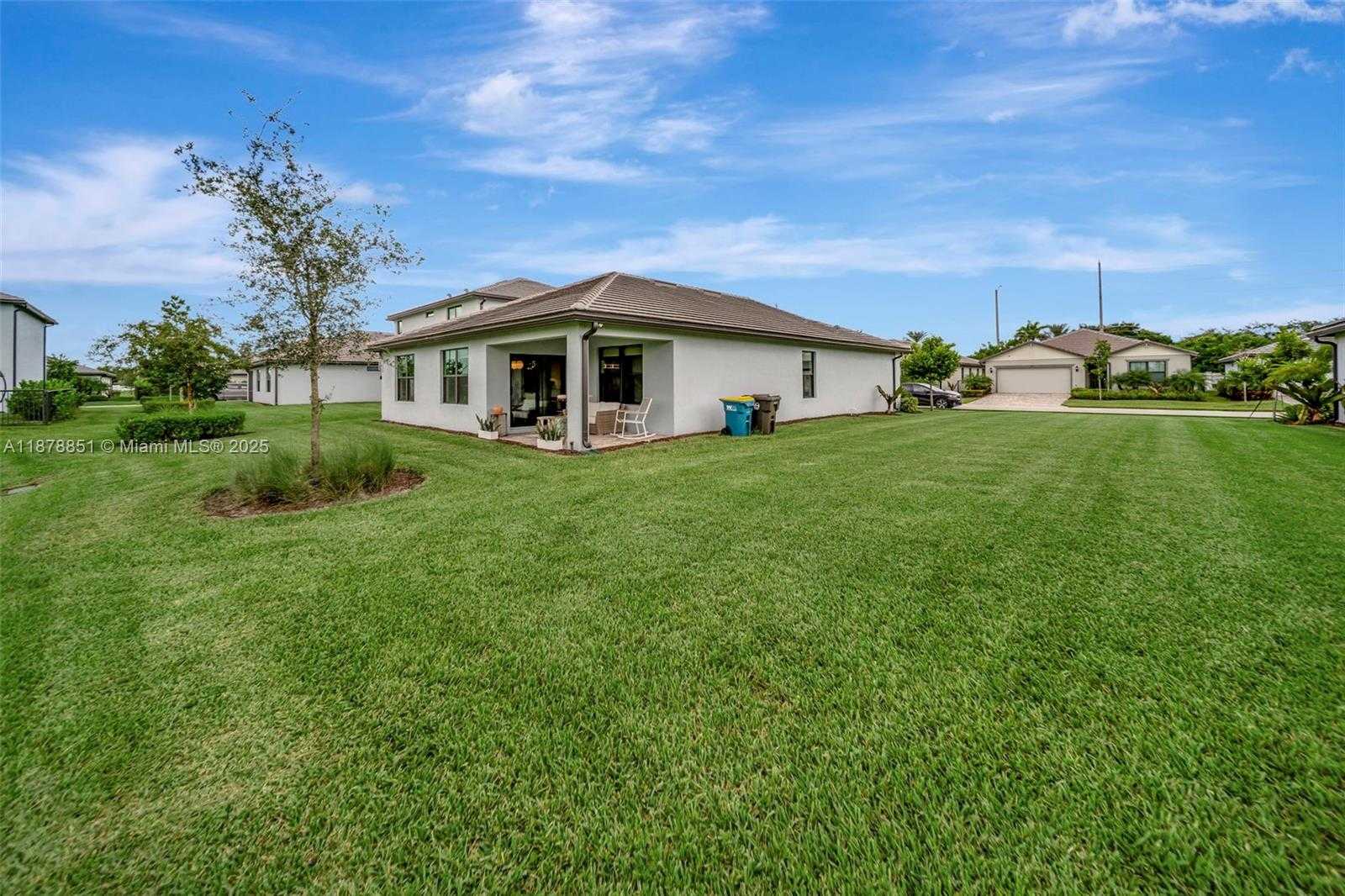 Small Image of 2941 SHORTLEAF AVE, Lauderdale Lakes Number 3