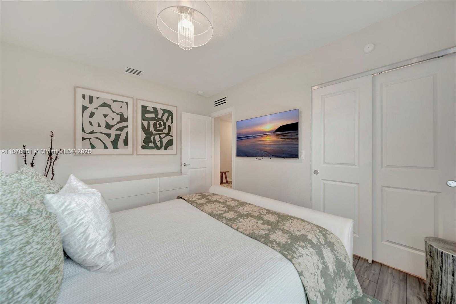 Small Image of 2941 SHORTLEAF AVE, Lauderdale Lakes Number 33