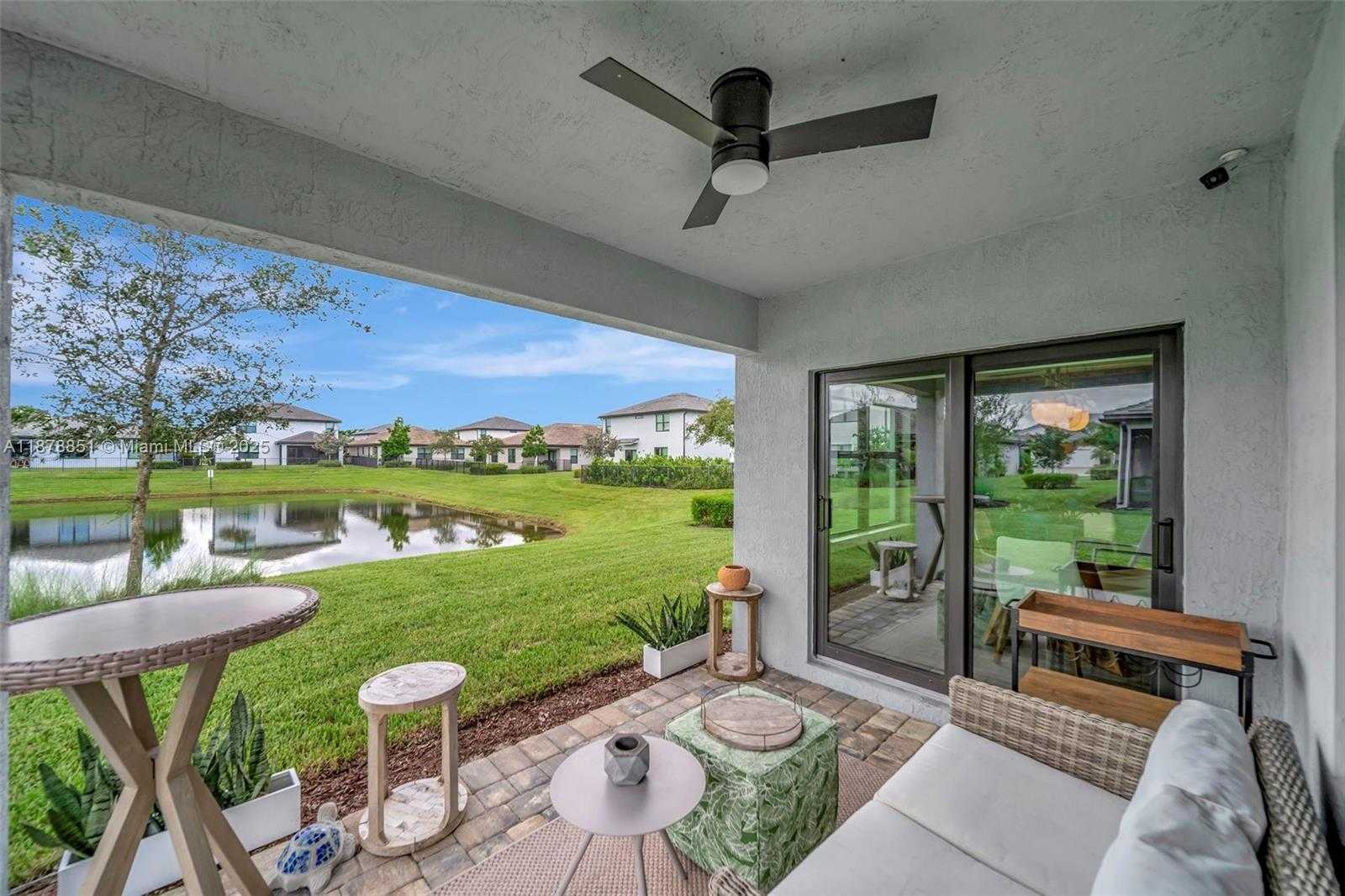Small Image of 2941 SHORTLEAF AVE, Lauderdale Lakes Number 6