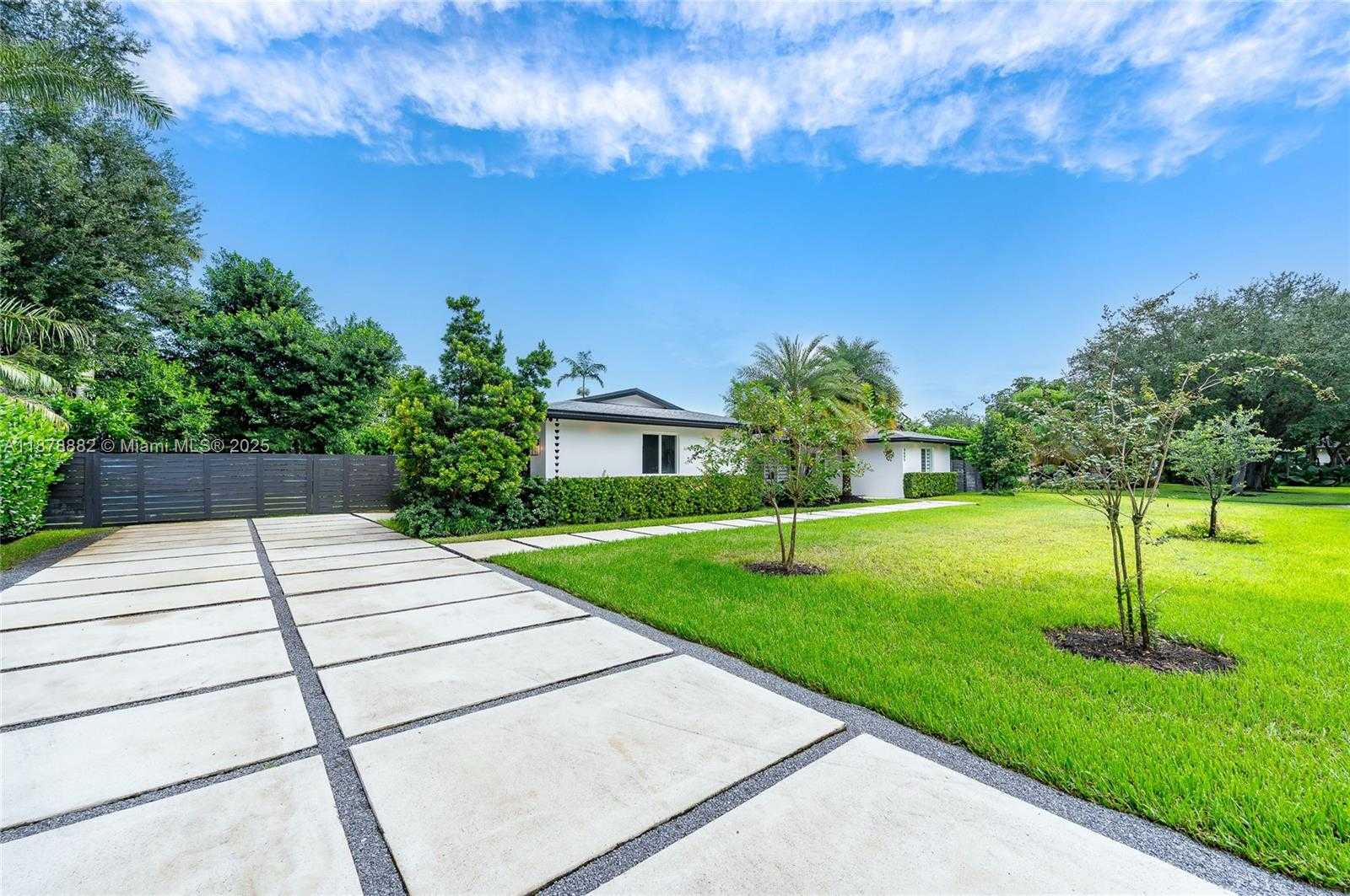 Small Image of 8605 SOUTH WEST 162ND ST, Palmetto Bay Number 23