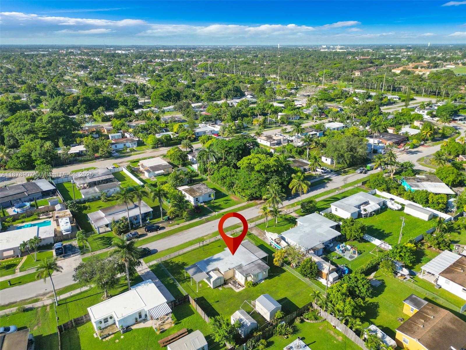 Small Image of 15445 GARFIELD DR, Homestead Number 10