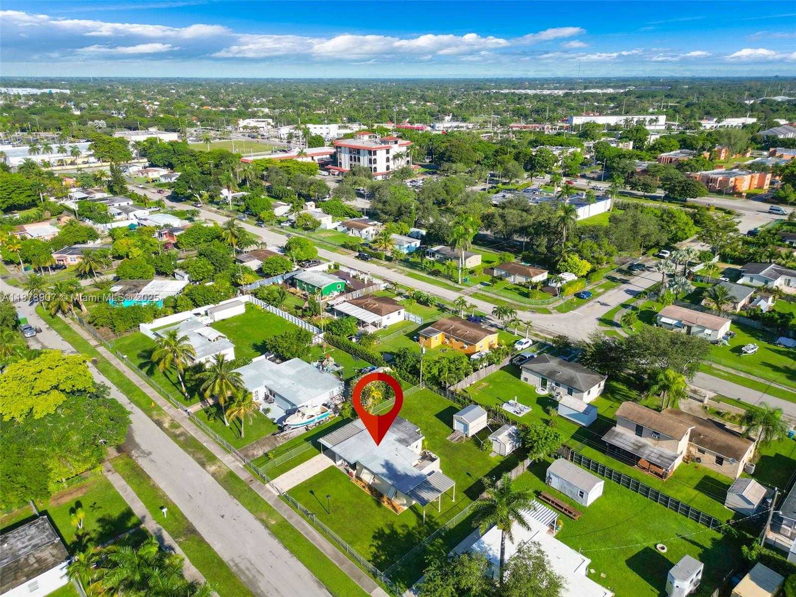 Small Image of 15445 GARFIELD DR, Homestead Number 11