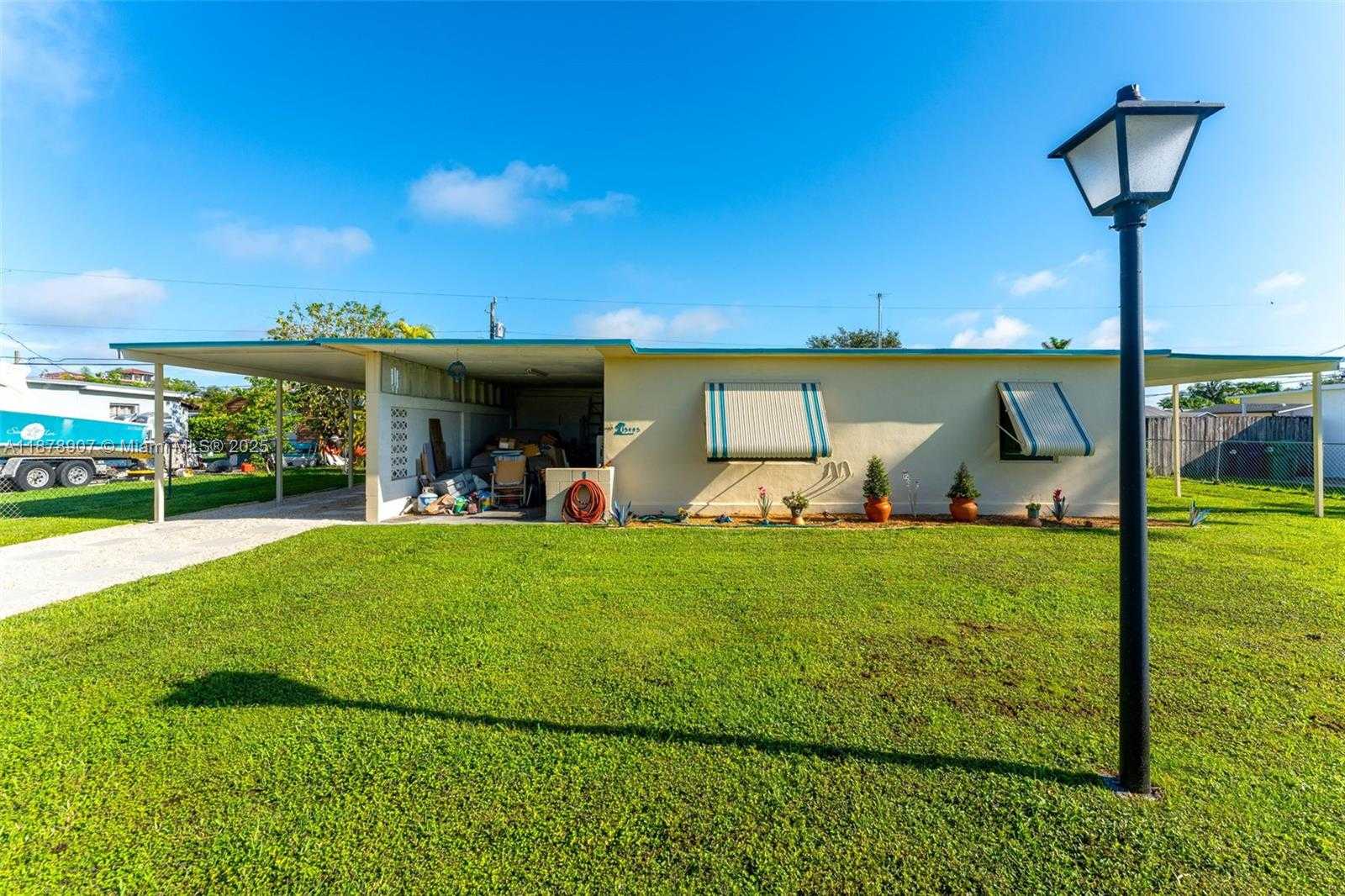 Small Image of 15445 GARFIELD DR, Homestead Number 2