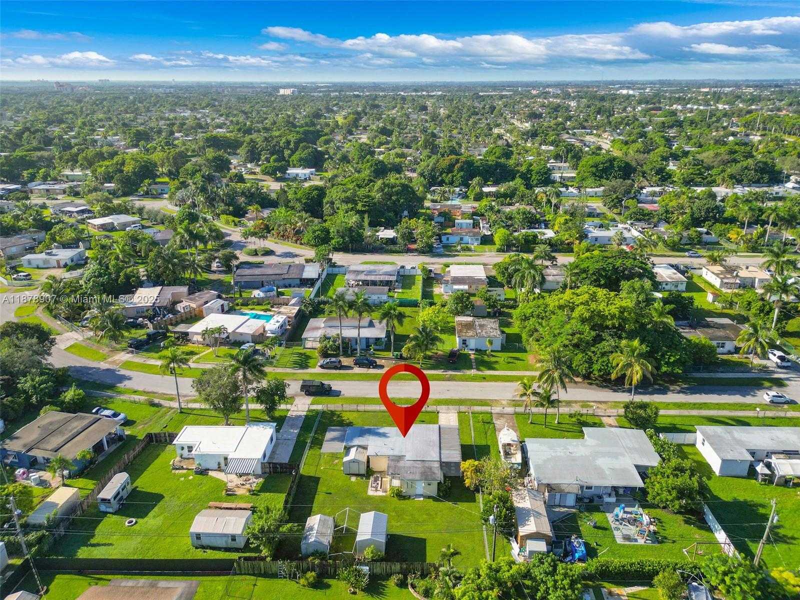 Small Image of 15445 GARFIELD DR, Homestead Number 9