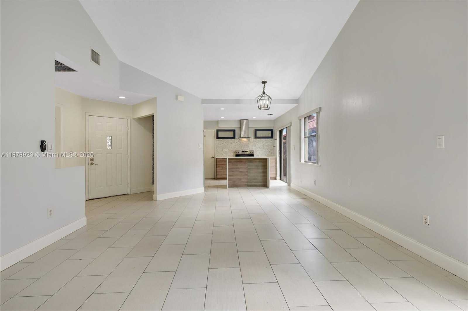 Small Image of 640 SOUTH WEST 113TH TER, Pembroke Pines Number 17