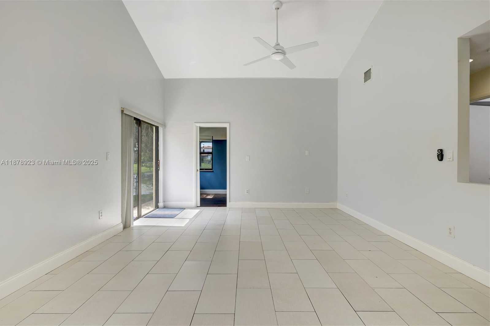Small Image of 640 SOUTH WEST 113TH TER, Pembroke Pines Number 28