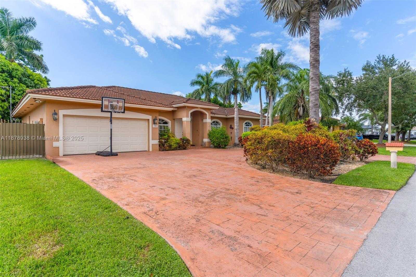 Small Image of 27902 SOUTH WEST 159TH CT, Homestead Number 3