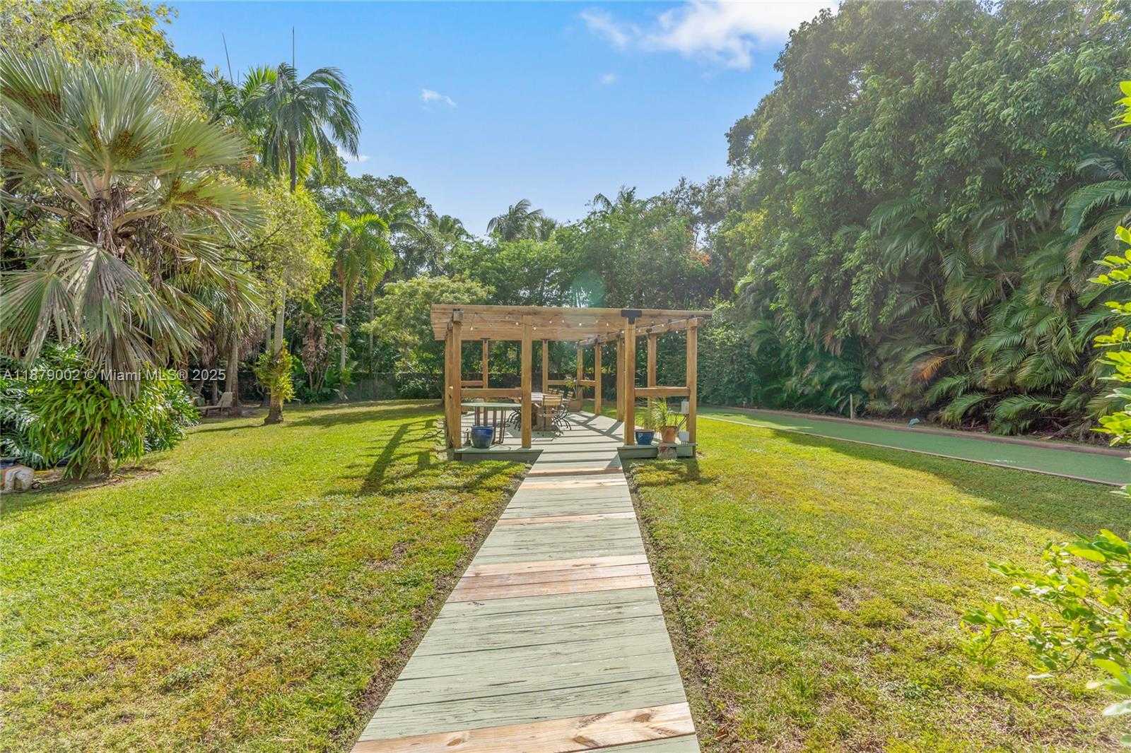 Small Image of 6630 SOUTH WEST 102ND ST, Pinecrest Number 14