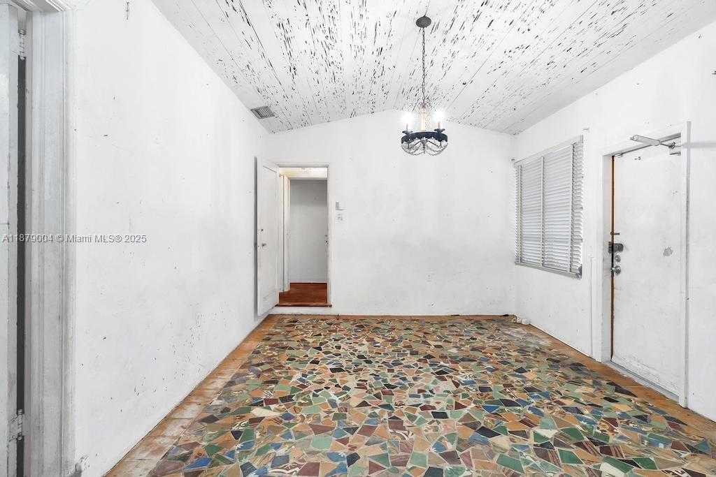 Small Image of 515 WEST 30TH ST, Miami Beach Number 13