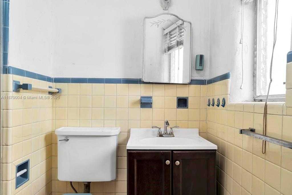Small Image of 515 WEST 30TH ST, Miami Beach Number 16