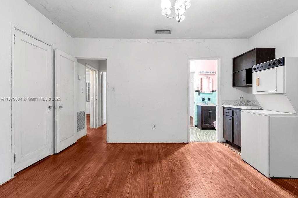 Small Image of 515 WEST 30TH ST, Miami Beach Number 20