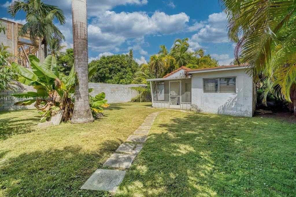 Small Image of 515 WEST 30TH ST, Miami Beach Number 24