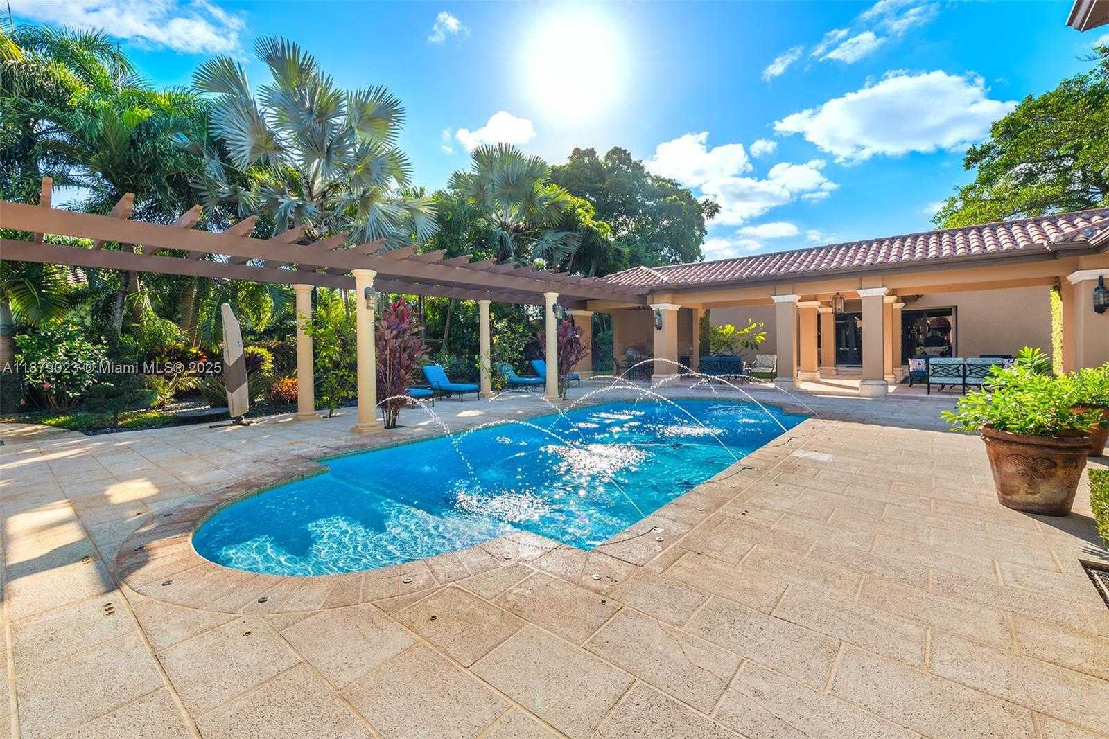 Small Image of 10390 SOUTH WEST 62ND ST, Miami Number 19