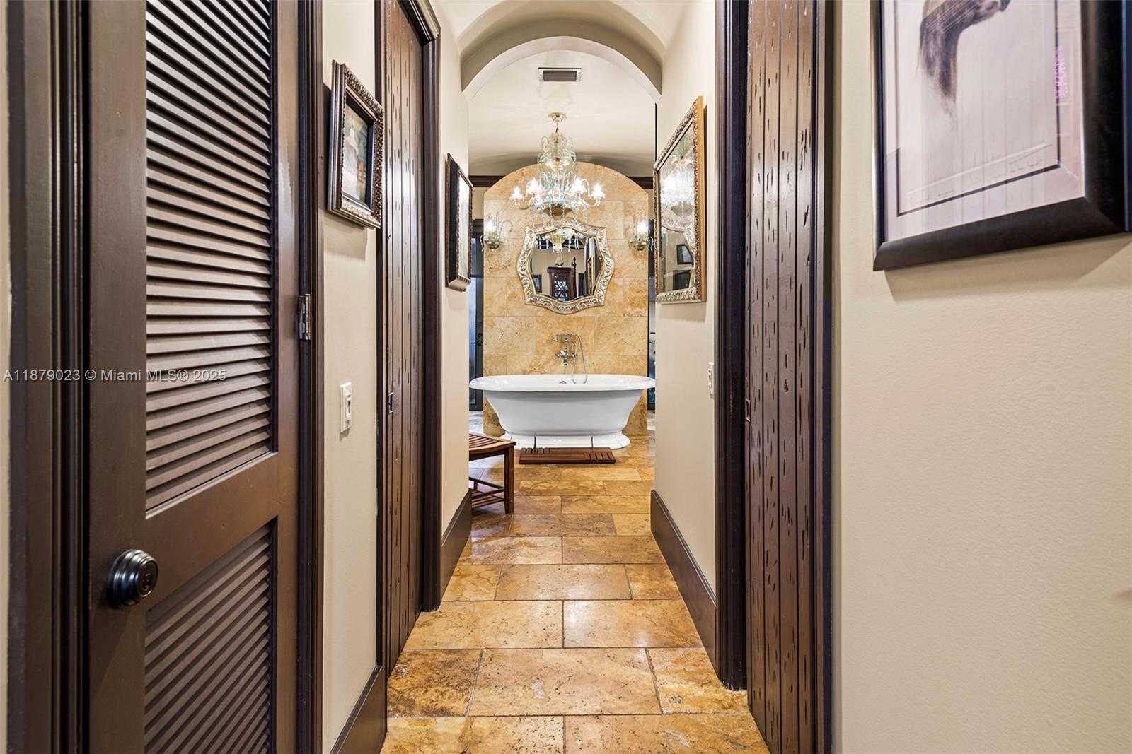 Small Image of 10390 SOUTH WEST 62ND ST, Miami Number 25