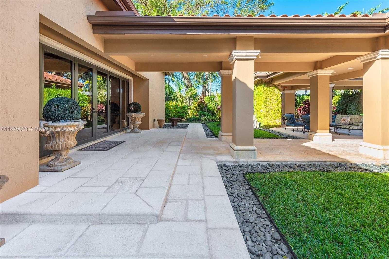 Small Image of 10390 SOUTH WEST 62ND ST, Miami Number 39