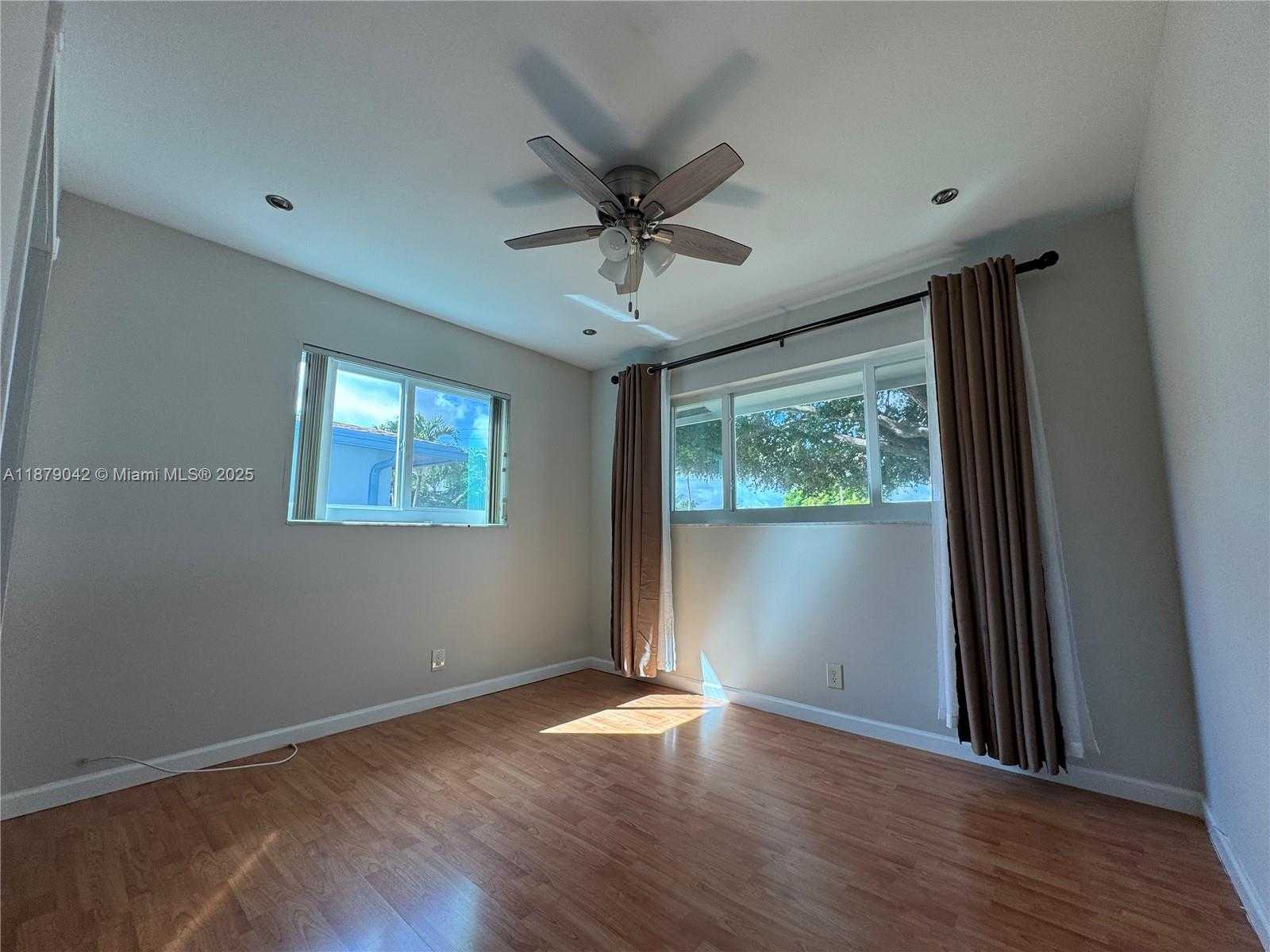 Small Image of 6004 NORTH WEST 70TH AVE, Tamarac Number 11