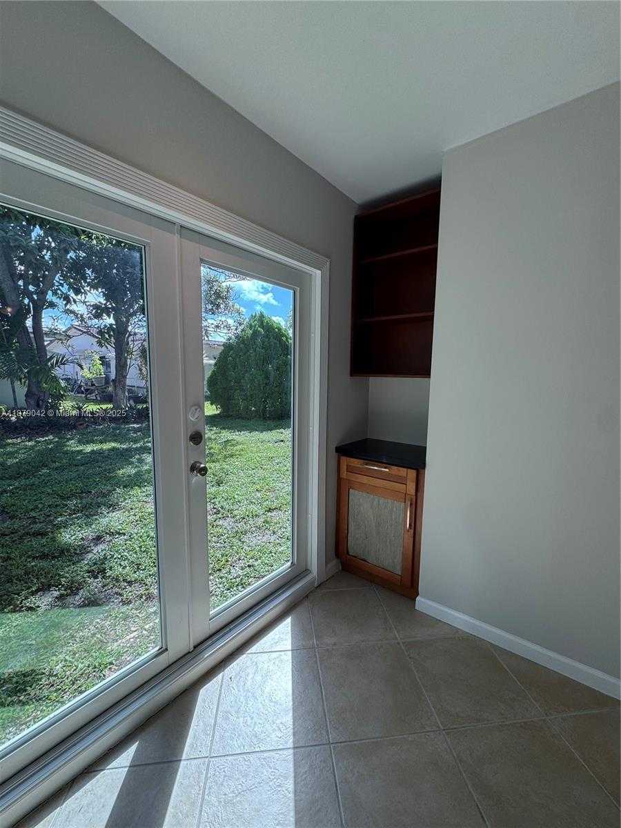 Small Image of 6004 NORTH WEST 70TH AVE, Tamarac Number 9