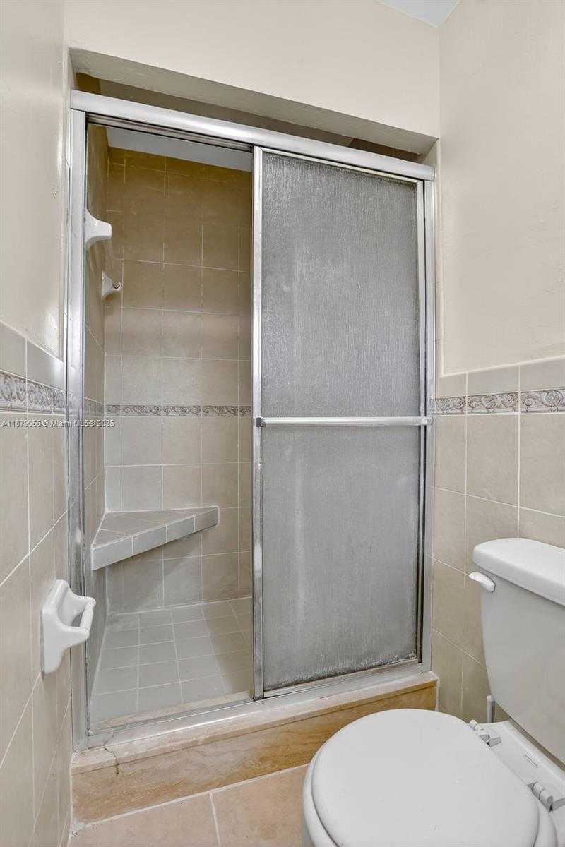 Small Image of 390 NORTH EAST 51ST CT, Oakland Park Number 14