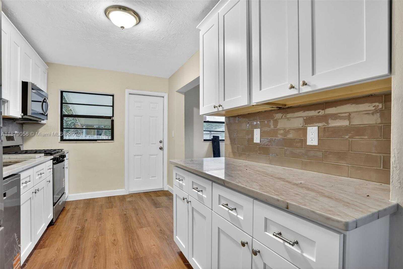 Small Image of 390 NORTH EAST 51ST CT, Oakland Park Number 3