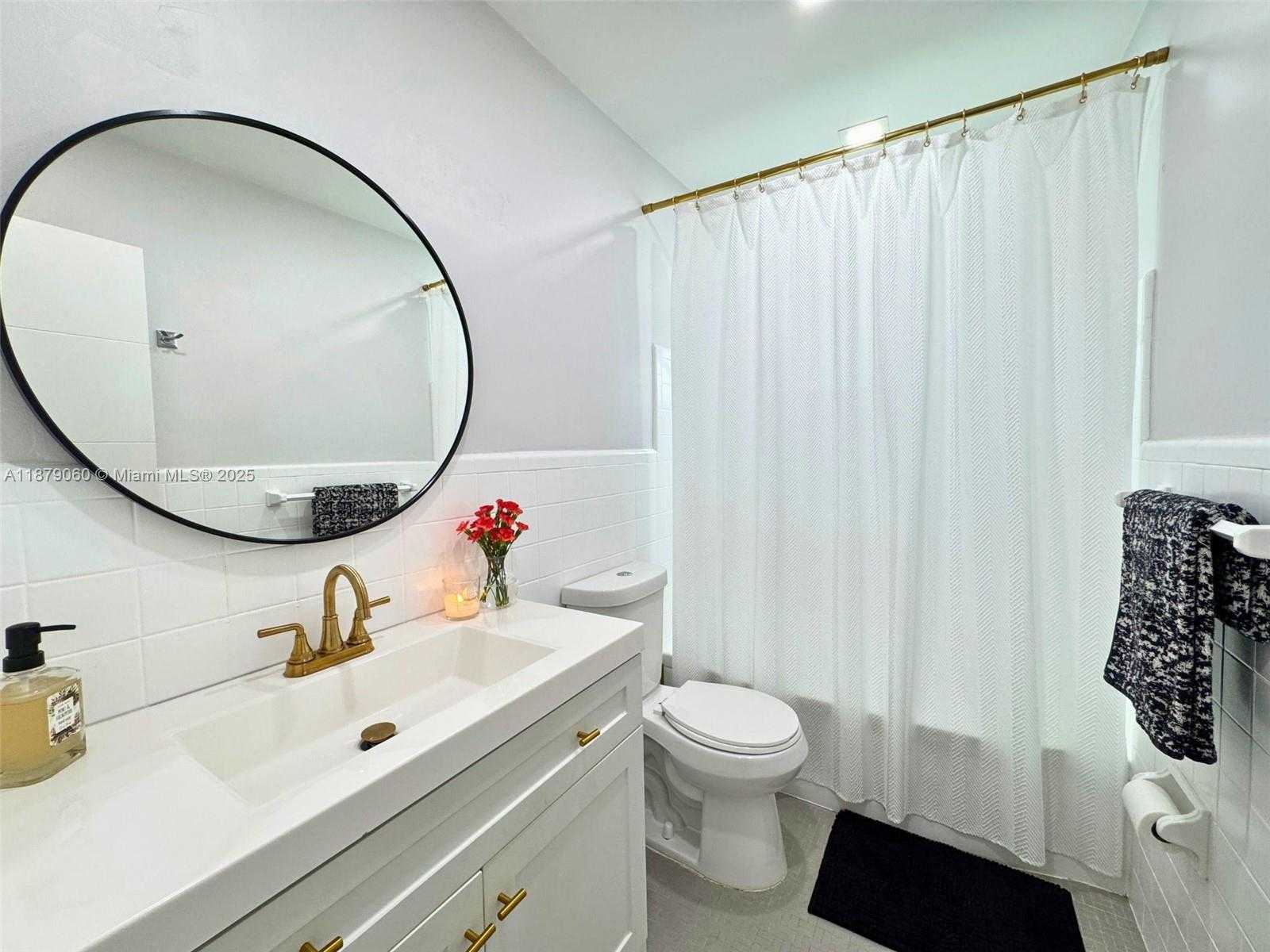 Small Image of 1502 ALBERCA ST, Coral Gables Number 16