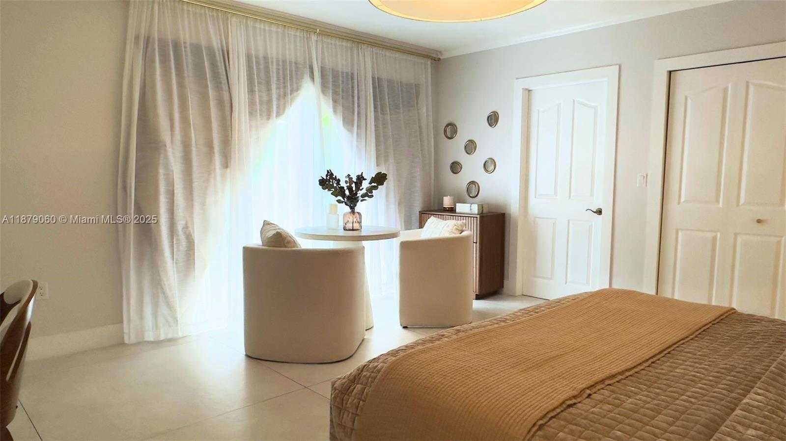 Small Image of 1502 ALBERCA ST, Coral Gables Number 29