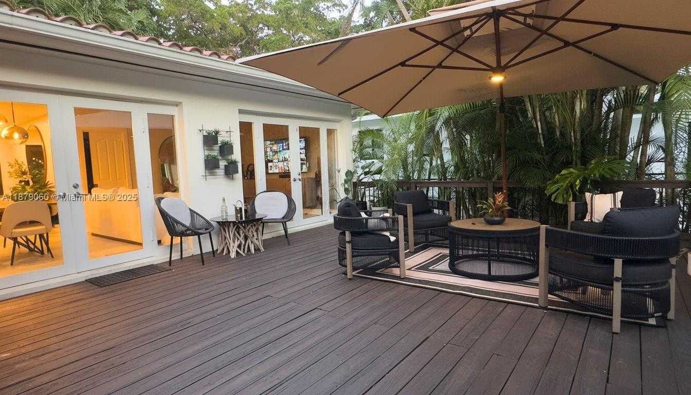 Small Image of 1502 ALBERCA ST, Coral Gables Number 43