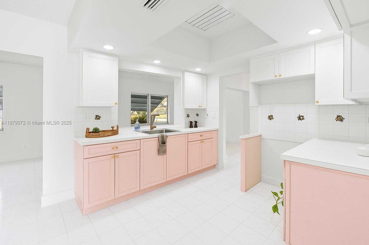 Small Image of 5706 NORTH WEST 81ST AVE, Tamarac Number 15