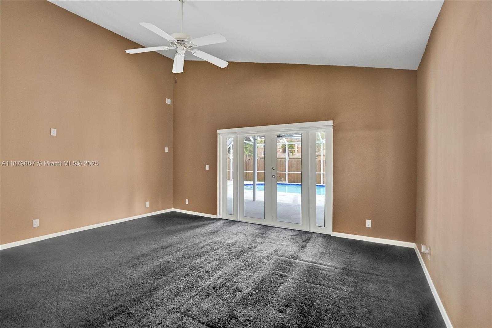 Small Image of 1321 SOUTH WEST 102ND AVE, Pembroke Pines Number 14