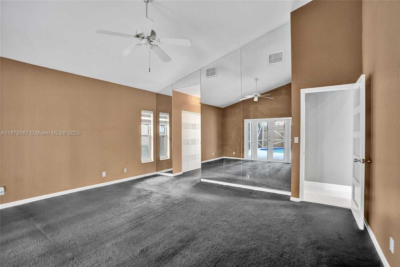 Small Image of 1321 SOUTH WEST 102ND AVE, Pembroke Pines Number 15