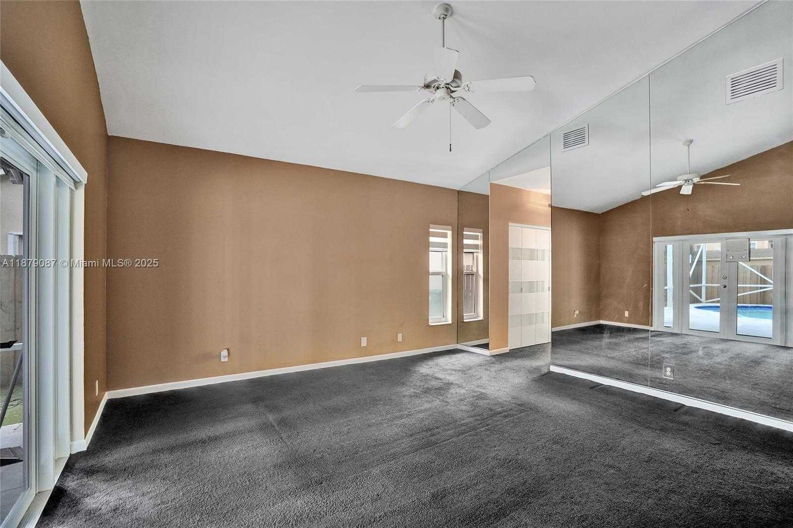 Small Image of 1321 SOUTH WEST 102ND AVE, Pembroke Pines Number 16