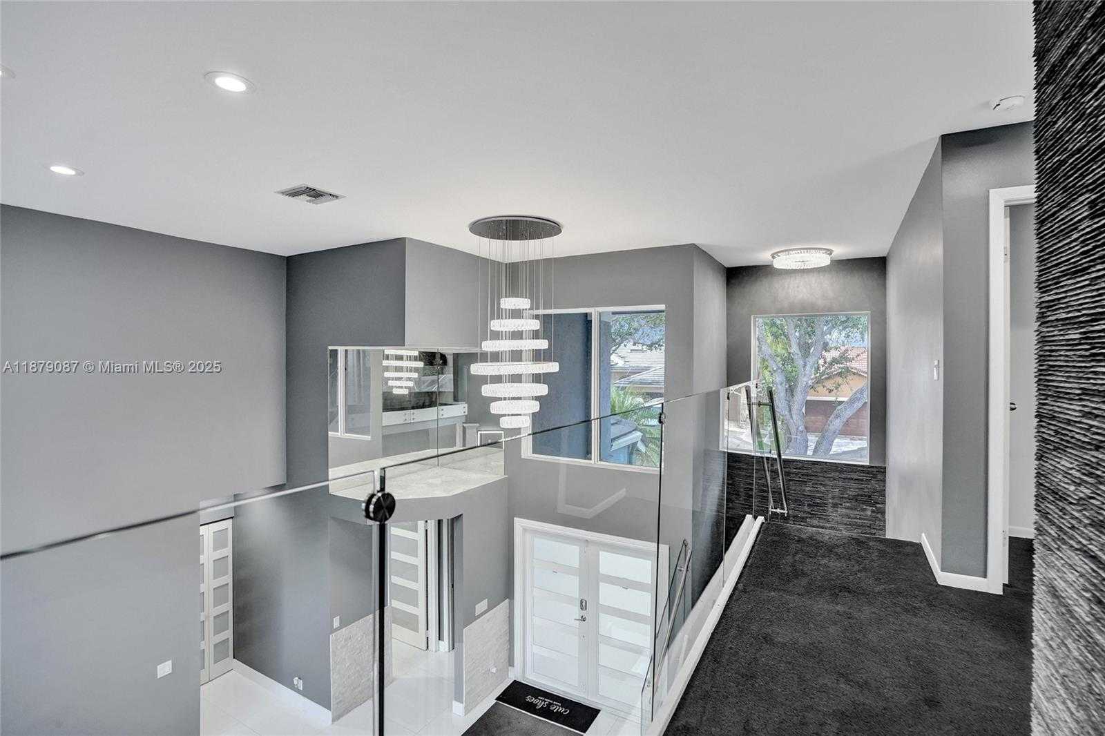 Small Image of 1321 SOUTH WEST 102ND AVE, Pembroke Pines Number 44