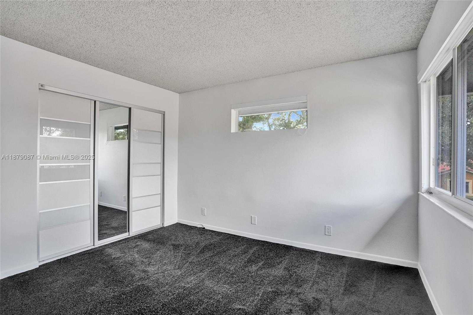 Small Image of 1321 SOUTH WEST 102ND AVE, Pembroke Pines Number 47