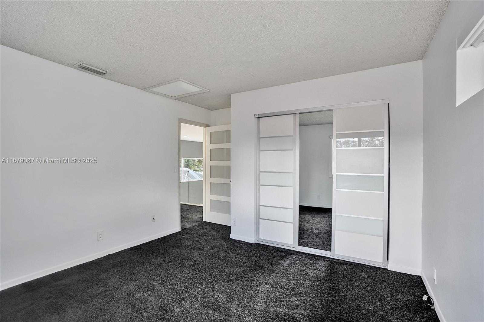 Small Image of 1321 SOUTH WEST 102ND AVE, Pembroke Pines Number 48