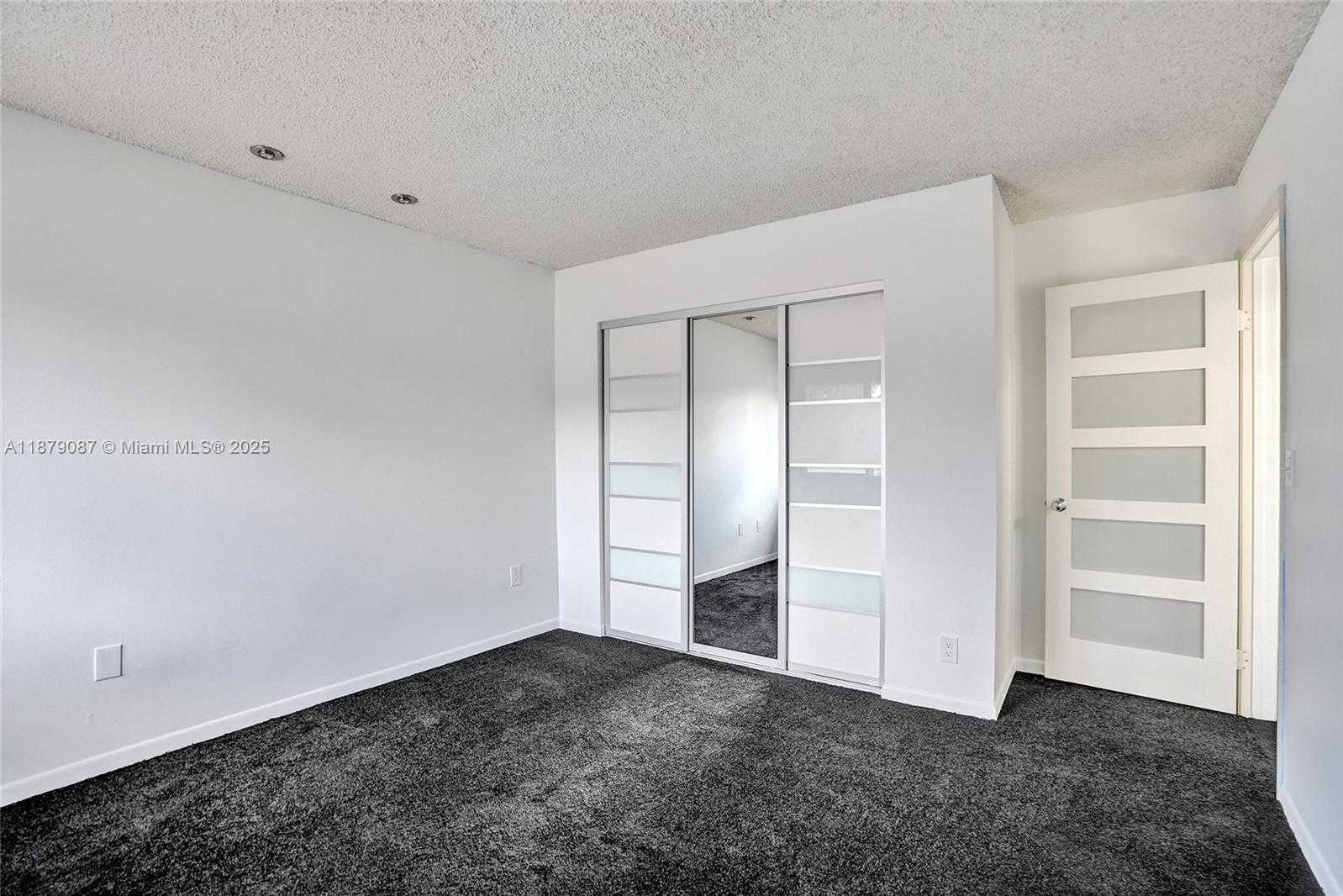 Small Image of 1321 SOUTH WEST 102ND AVE, Pembroke Pines Number 53