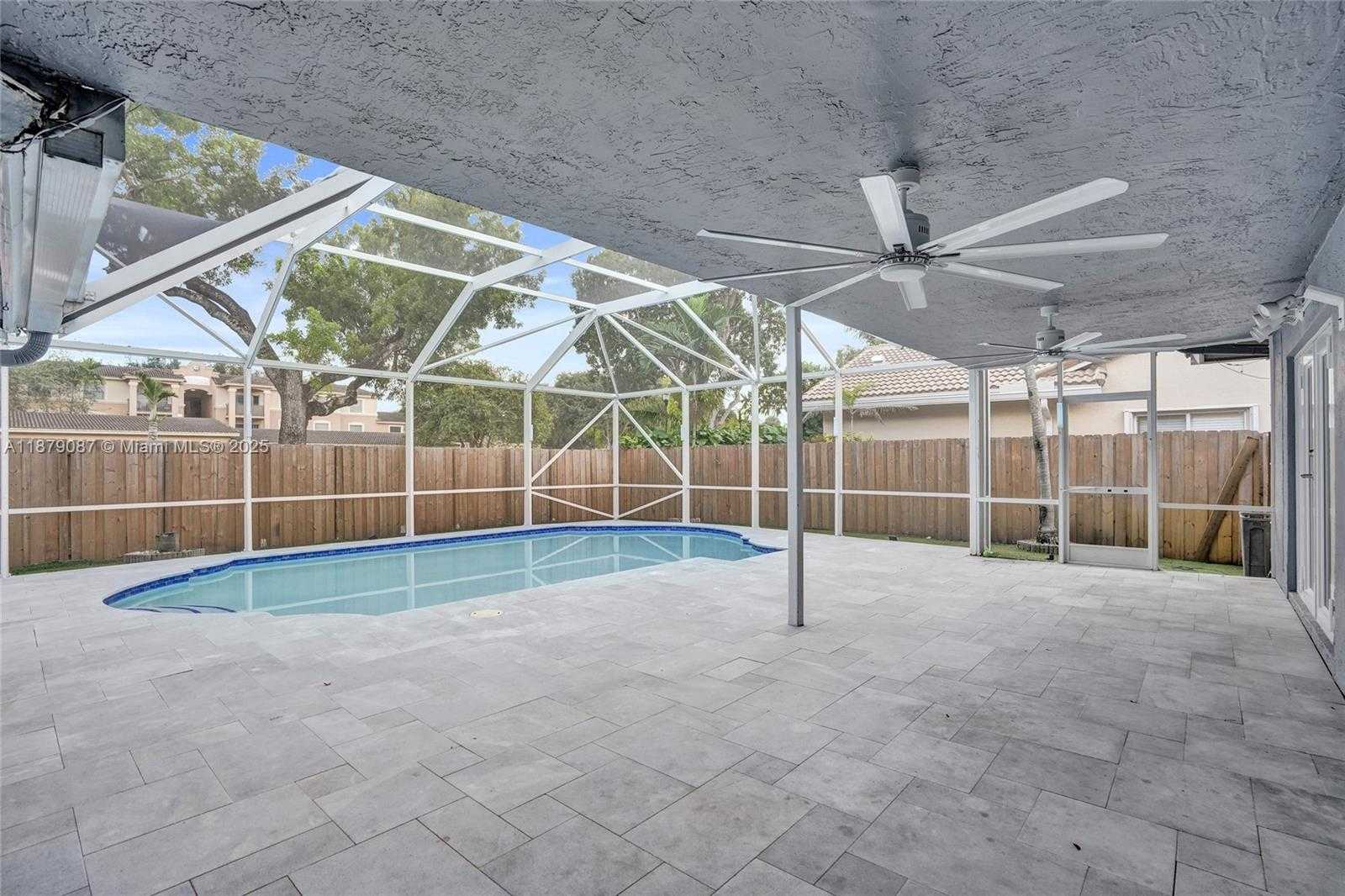 Small Image of 1321 SOUTH WEST 102ND AVE, Pembroke Pines Number 55