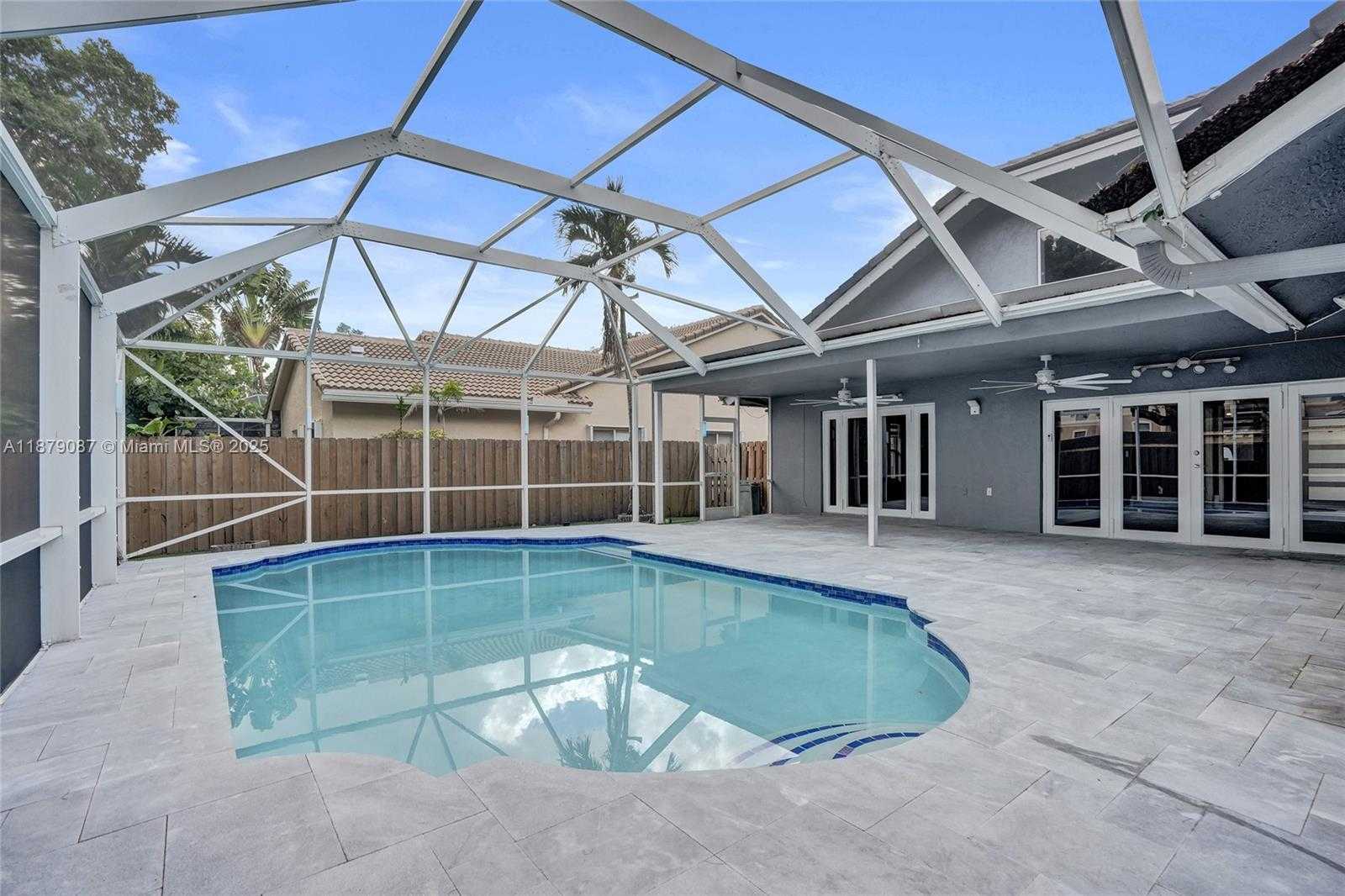 Small Image of 1321 SOUTH WEST 102ND AVE, Pembroke Pines Number 58