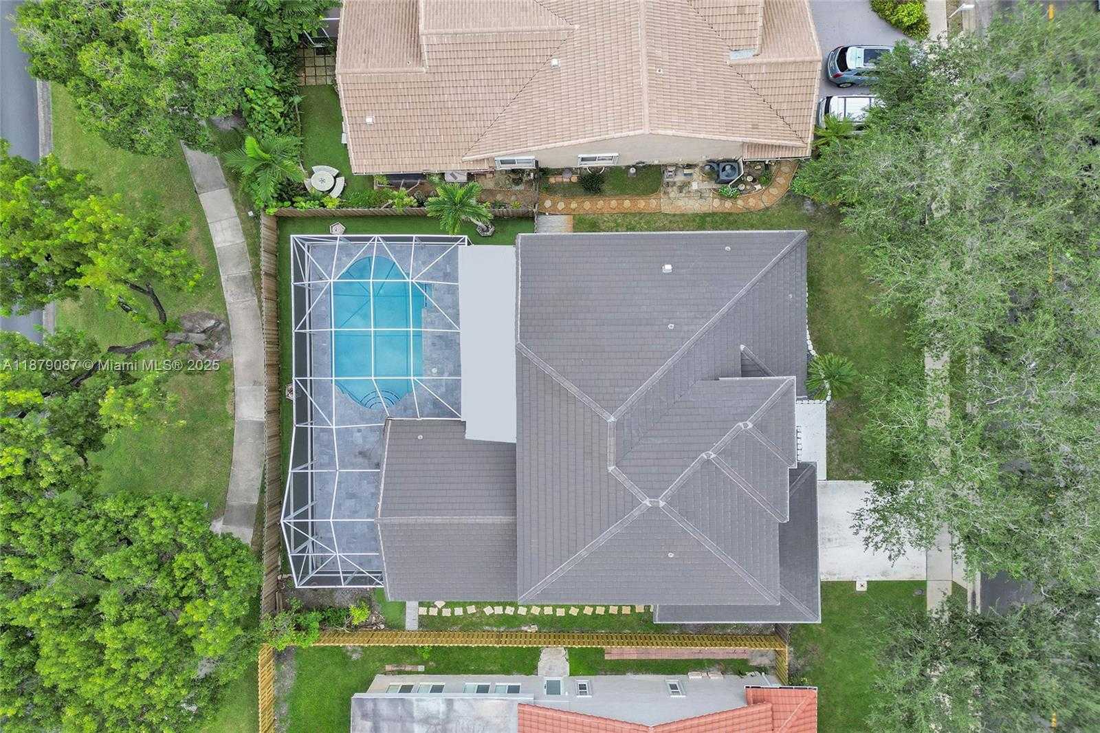 Small Image of 1321 SOUTH WEST 102ND AVE, Pembroke Pines Number 66