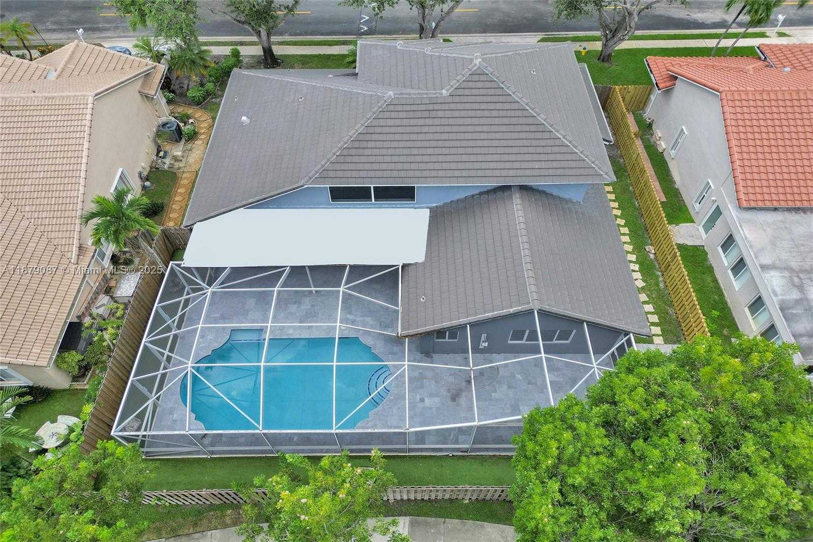 Small Image of 1321 SOUTH WEST 102ND AVE, Pembroke Pines Number 69