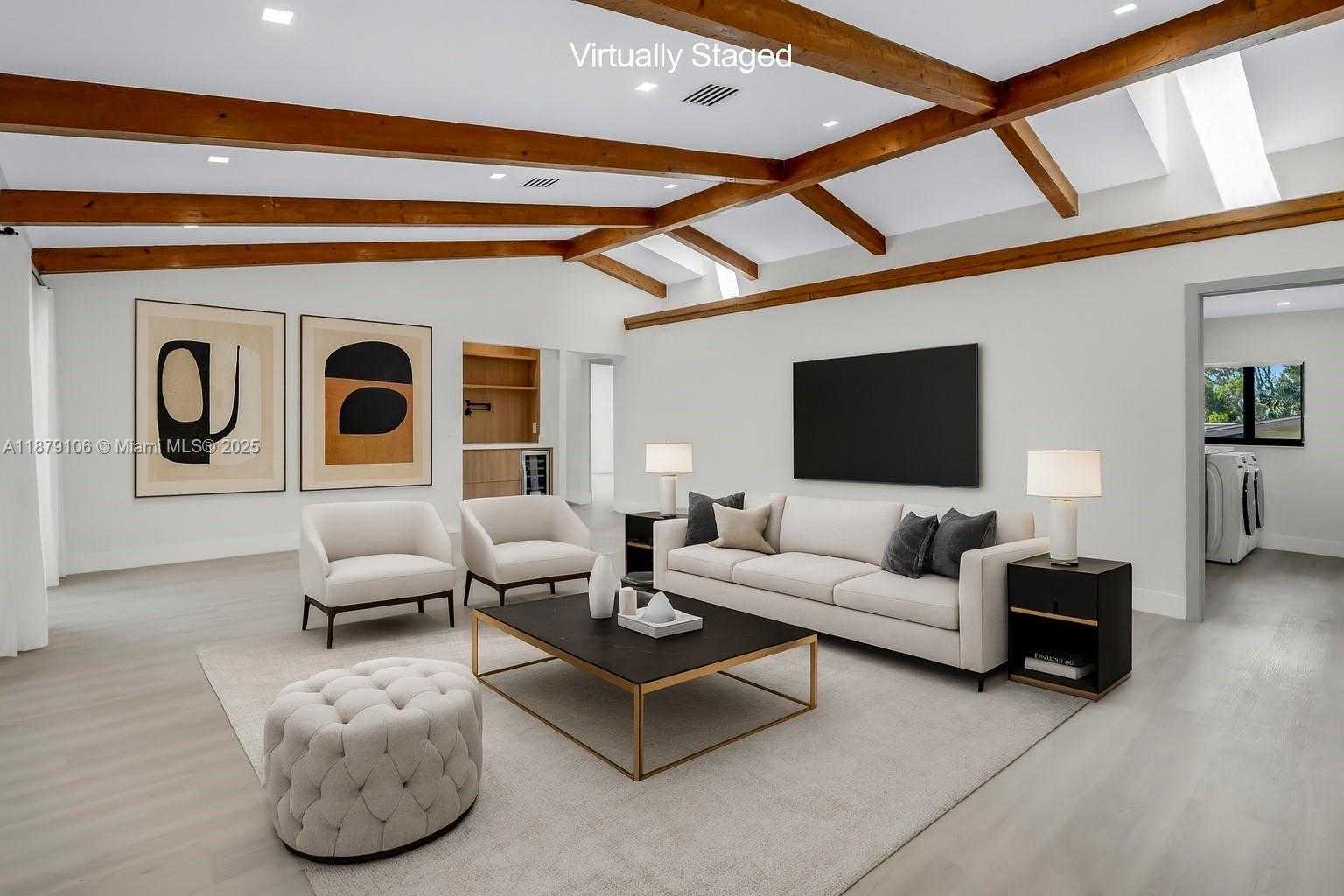 Small Image of 105 SINCLAIR ST SE, Port Charlotte Number 15