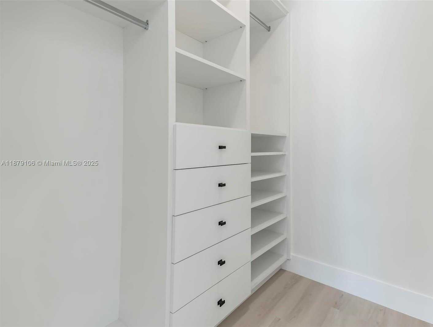 Small Image of 105 SINCLAIR ST SE, Port Charlotte Number 40