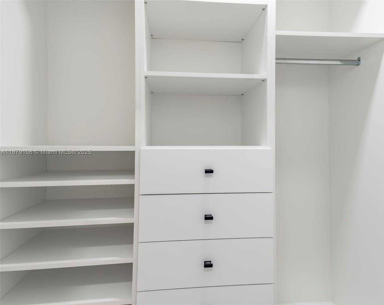 Small Image of 105 SINCLAIR ST SE, Port Charlotte Number 41