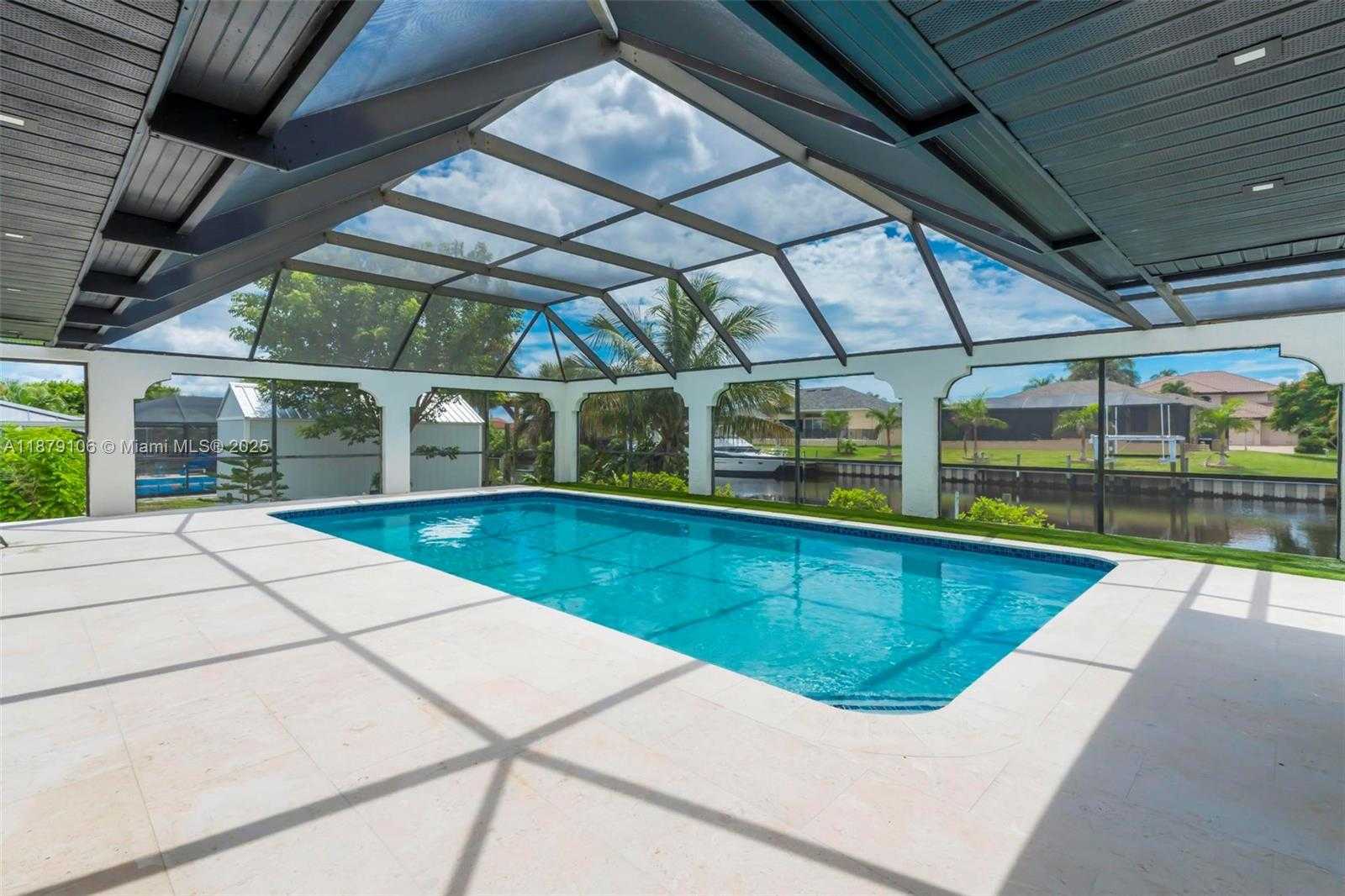 Small Image of 105 SINCLAIR ST SE, Port Charlotte Number 46