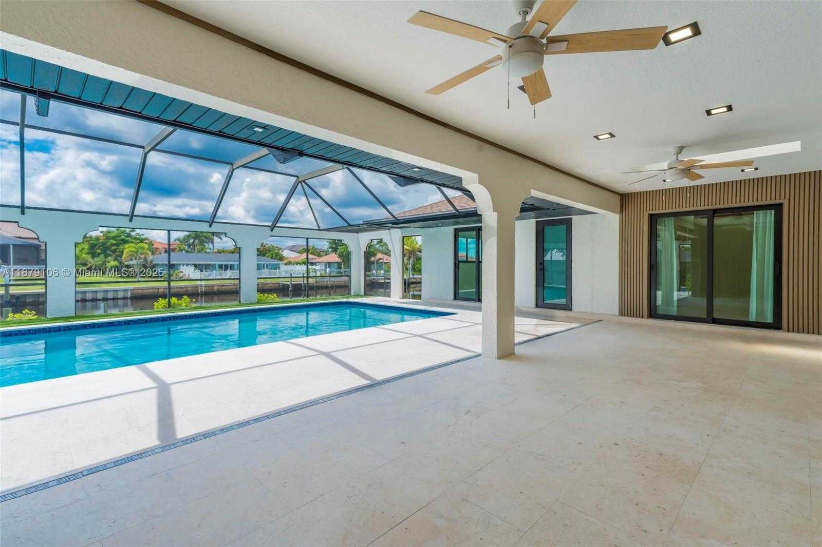 Small Image of 105 SINCLAIR ST SE, Port Charlotte Number 48