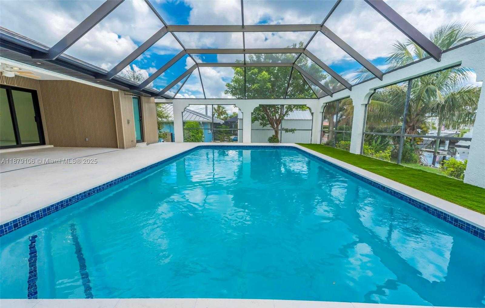 Small Image of 105 SINCLAIR ST SE, Port Charlotte Number 50