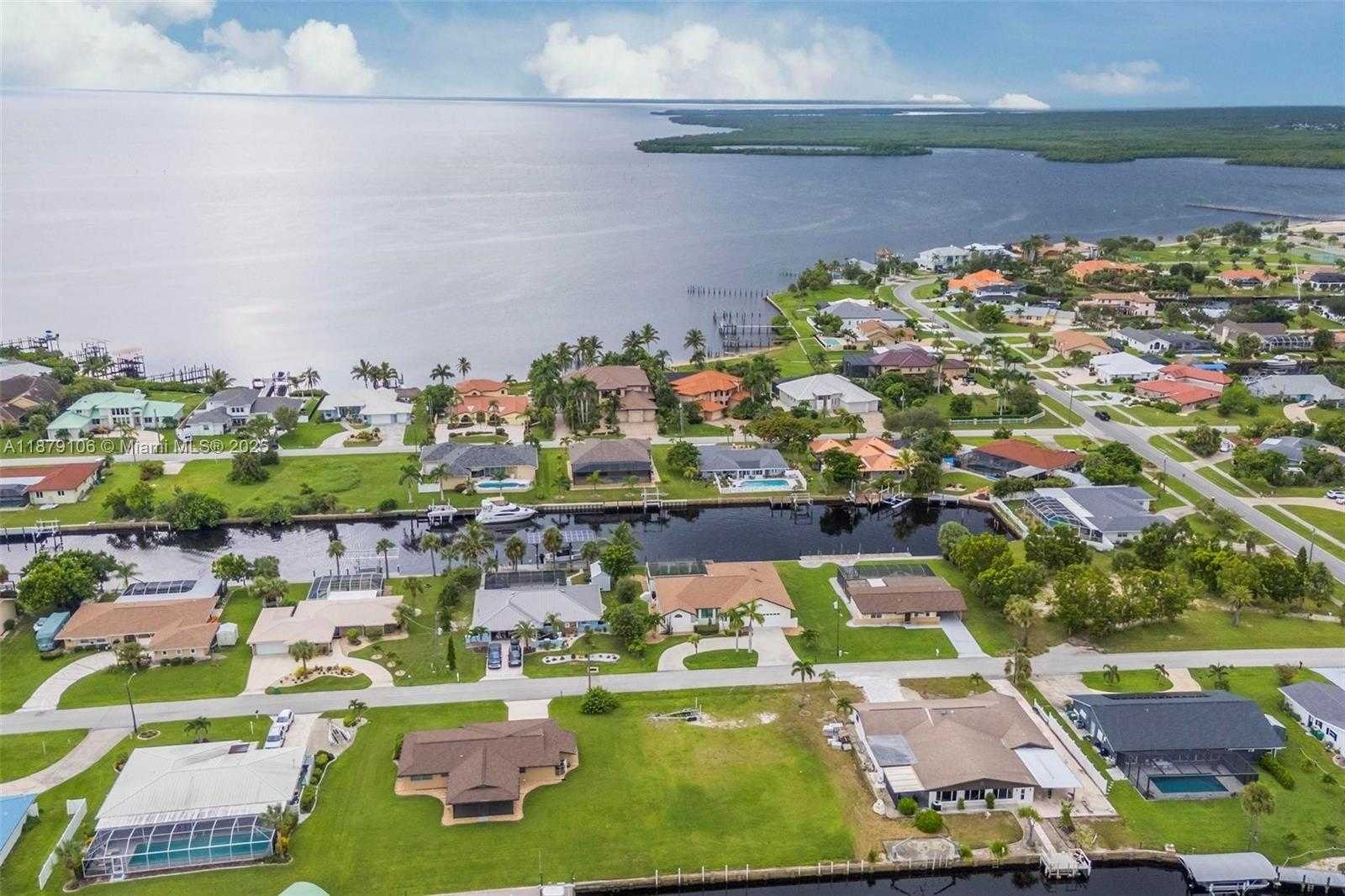 Small Image of 105 SINCLAIR ST SE, Port Charlotte Number 58