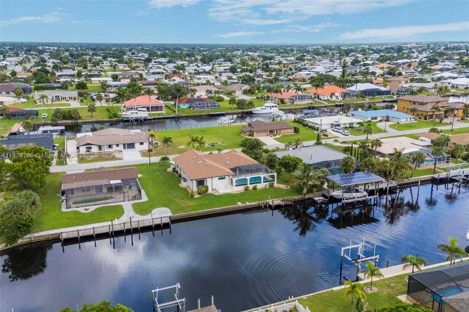 Small Image of 105 SINCLAIR ST SE, Port Charlotte Number 59