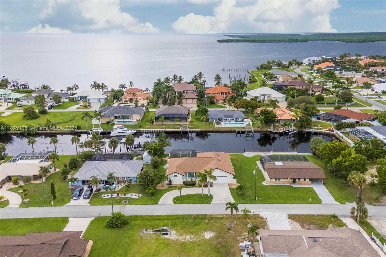 Small Image of 105 SINCLAIR ST SE, Port Charlotte Number 63