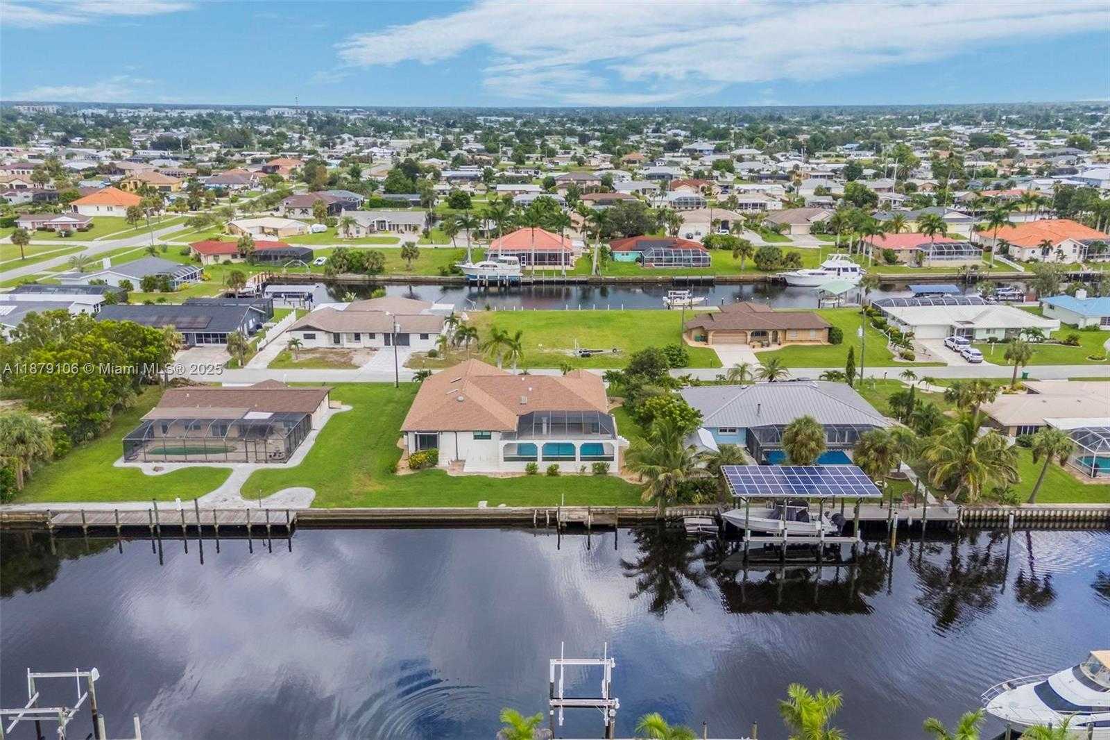 Small Image of 105 SINCLAIR ST SE, Port Charlotte Number 66