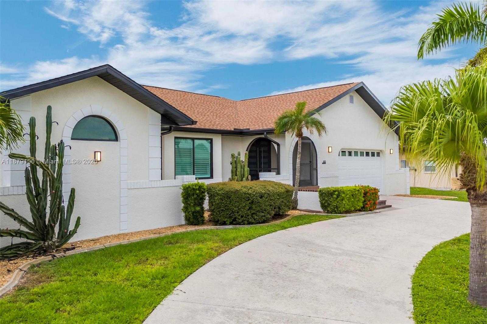 Small Image of 105 SINCLAIR ST SE, Port Charlotte Number 82